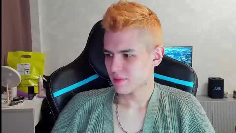 Snapshot of travisrivas chatting on 03/05/25, 07:49 travisrivas online show from 03/05/25, 07:49