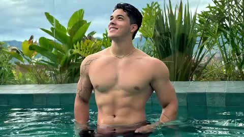 Travis online show from 03/04/25, 09:43