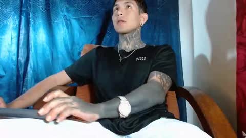 Snapshot of travistanner28 chatting on 12/09/24, 02:13 TRAV - INDEPENDENT MODEL online show from 12/09/24, 02:13