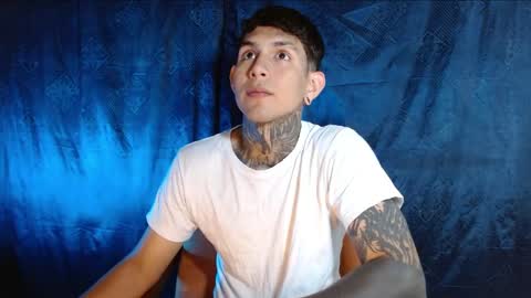 Snapshot of travistanner28 chatting on 12/24/24, 09:44 TRAV - INDEPENDENT MODEL online show from 12/24/24, 09:44