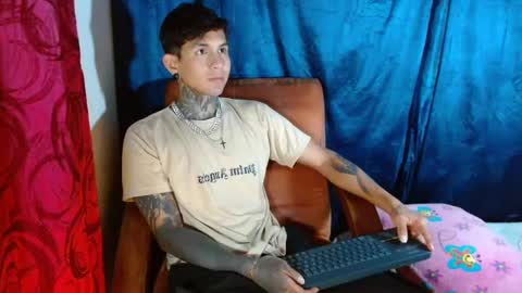 Snapshot of travistanner28 chatting on 02/13/25, 07:52 TRAV - INDEPENDENT MODEL online show from 02/13/25, 07:52