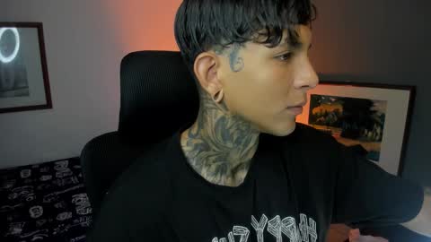 Snapshot of travistanner28 chatting on 11/07/25, 07:30 TRAV - INDEPENDENT MODEL online show from 11/07/25, 07:30