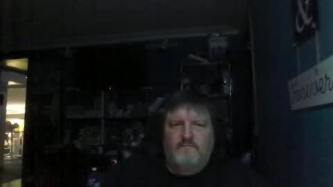 Snapshot of travlinburn chatting on 05/03/26, 01:44 TravlinBurn online show from 05/03/26, 01:44