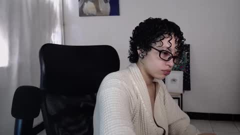 Snapshot of treasuresz chatting on 03/05/26, 06:15 Emily online show from 03/05/26, 06:15