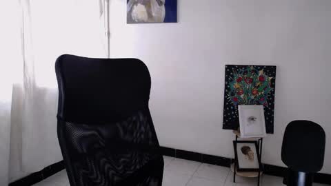 Snapshot of treasuresz chatting on 04/08/26, 08:31 Emily online show from 04/08/26, 08:31