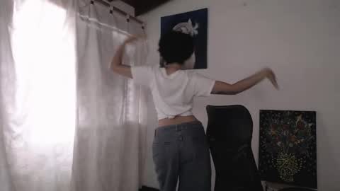 Snapshot of treasuresz chatting on 05/02/26, 06:46 Emily online show from 05/02/26, 06:46