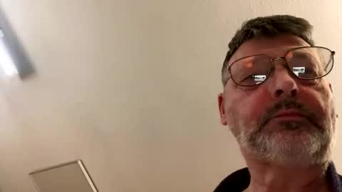 Snapshot of trebgeis1 chatting on 02/09/25, 05:29 trebgeis1 online show from 02/09/25, 05:29