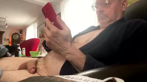 Snapshot of trebgeis1 chatting on 02/16/25, 07:59 trebgeis1 online show from 02/16/25, 07:59