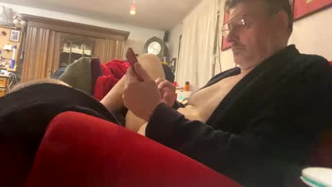 Snapshot of trebgeis1 chatting on 02/18/25, 05:20 trebgeis1 online show from 02/18/25, 05:20