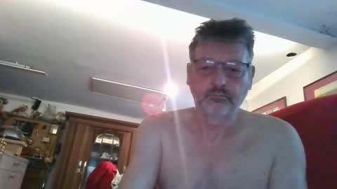 Snapshot of trebgeis1 chatting on 09/25/25, 06:28 trebgeis1 online show from 09/25/25, 06:28