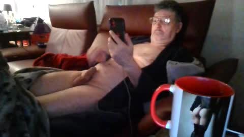 Snapshot of trebgeis1 chatting on 03/21/26, 04:39 trebgeis1 online show from 03/21/26, 04:39