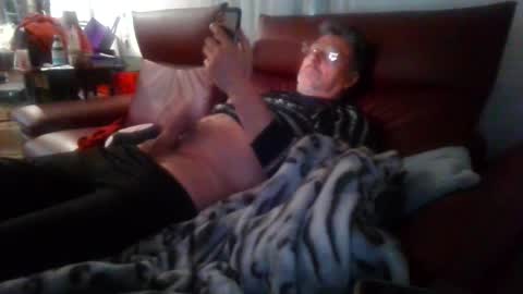 Snapshot of trebgeis1 chatting on 04/04/26, 07:22 trebgeis1 online show from 04/04/26, 07:22
