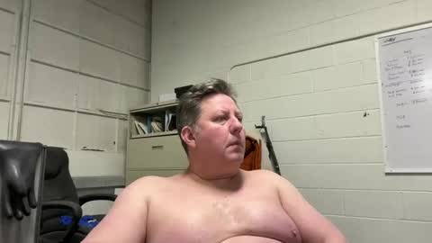 Snapshot of treborinthesky chatting on 03/03/25, 10:42 treborinthesky online show from 03/03/25, 10:42