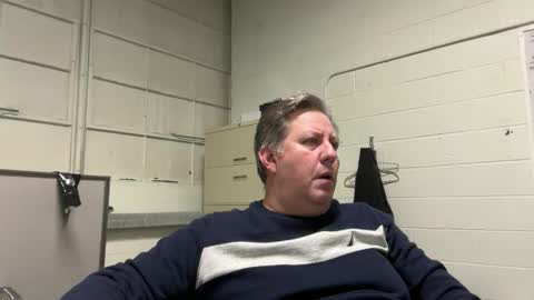 Snapshot of treborinthesky chatting on 11/12/25, 11:47 treborinthesky online show from 11/12/25, 11:47