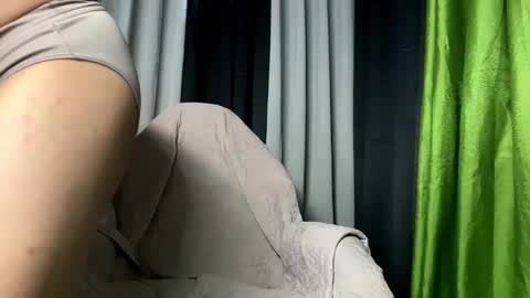 Snapshot of trebz_01 chatting on 12/20/25, 08:32 trebz_01 online show from 12/20/25, 08:32