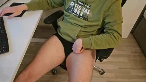 tree1989 online show from 02/16/25, 11:05