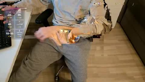 tree1989 online show from 12/18/25, 06:58