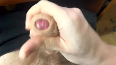 Snapshot of tree553 chatting on 02/07/25, 08:20 tree553 online show from 02/07/25, 08:20