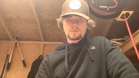 Snapshot of treeman817 chatting on 04/27/26, 11:47 treeman817 online show from 04/27/26, 11:47