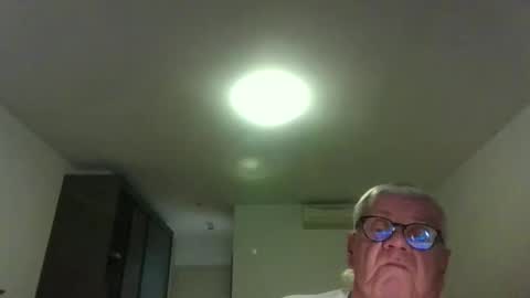 Snapshot of trekbeestje1 chatting on 12/02/25, 05:08 trekbeestje online show from 12/02/25, 05:08