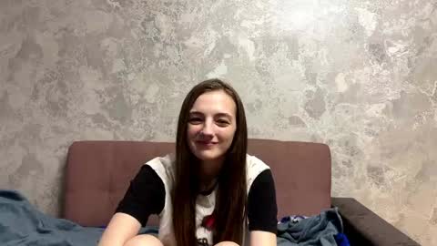 Snapshot of trenacallnan chatting on 03/23/26, 02:10 Tina online show from 03/23/26, 02:10