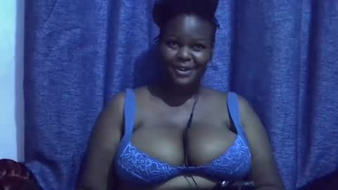 Snapshot of trendybootie chatting on 04/08/26, 07:03 trendybootie online show from 04/08/26, 07:03