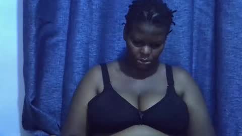 Snapshot of trendybootie chatting on 04/19/26, 06:10 trendybootie online show from 04/19/26, 06:10