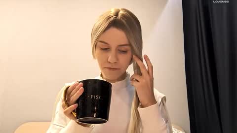 Alice online show from 10/23/25, 06:39