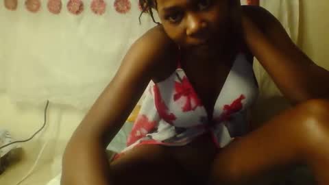 Snapshot of tresyamber chatting on 05/15/26, 03:24 tresyamber online show from 05/15/26, 03:24