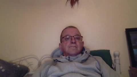 Fe-fi-fo-fum online show from 12/21/25, 11:06