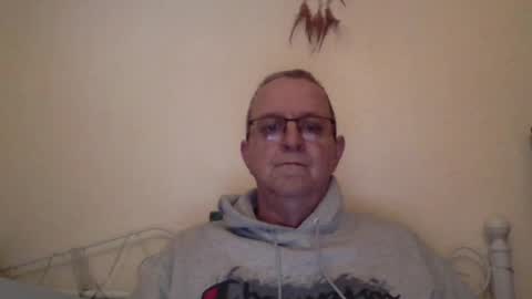 Fe-fi-fo-fum online show from 03/22/26, 12:30