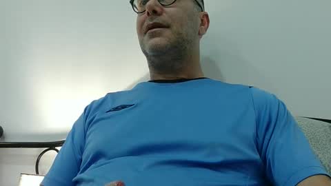 Snapshot of trevido4u chatting on 04/05/26, 02:09 trevido4u online show from 04/05/26, 02:09