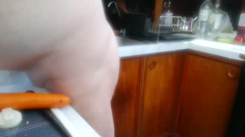 trevluv77 online show from 12/25/24, 02:14