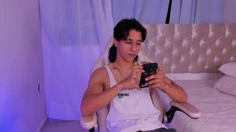 Snapshot of trevor_belmon chatting on 09/26/25, 12:03 Trevor Belmon online show from 09/26/25, 12:03