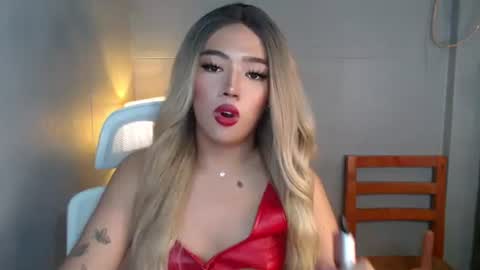 trexie_fucks15 online show from 12/15/25, 12:53