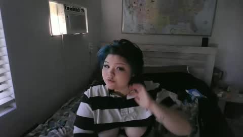 Trixie online show from 09/15/25, 07:25
