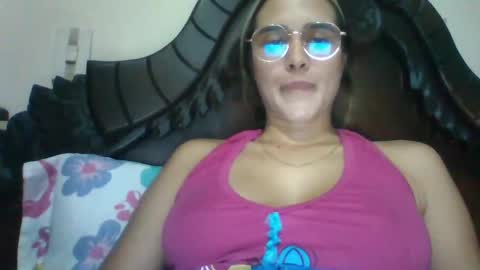 Snapshot of triana_bell chatting on 12/18/24, 01:26 triana_bell online show from 12/18/24, 01:26