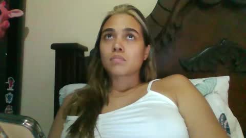 Snapshot of triana_bell chatting on 01/02/25, 10:11 triana_bell online show from 01/02/25, 10:11