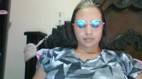 Snapshot of triana_bell chatting on 02/07/25, 10:09 triana_bell online show from 02/07/25, 10:09