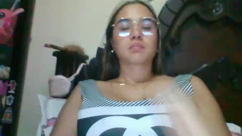 Snapshot of triana_bell chatting on 02/24/25, 12:52 triana_bell online show from 02/24/25, 12:52