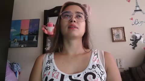 triana_bell online show from 02/17/26, 05:19