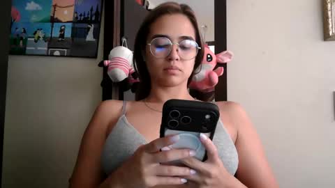 Snapshot of triana_bell chatting on 06/09/26, 05:13 triana_bell online show from 06/09/26, 05:13