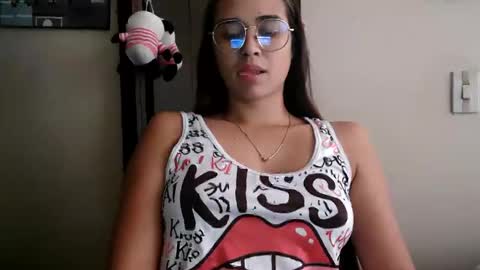 Snapshot of triana_bell chatting on 06/11/26, 03:32 triana_bell online show from 06/11/26, 03:32