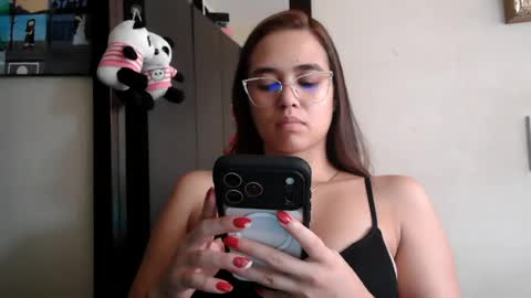 Snapshot of triana_bell chatting on 07/03/26, 04:57 triana_bell online show from 07/03/26, 04:57