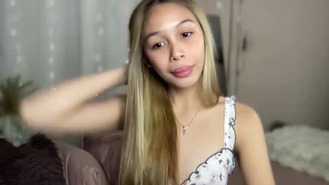 Snapshot of triana_ortega chatting on 01/23/25, 01:45 Triana online show from 01/23/25, 01:45