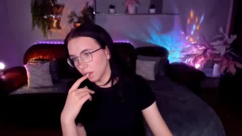 Snapshot of triciadaisy chatting on 06/29/26, 10:48 TriciaDaisy online show from 06/29/26, 10:48