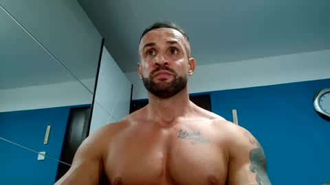 Snapshot of tridentmuscles chatting on 12/16/24, 10:13 tridentmuscles online show from 12/16/24, 10:13