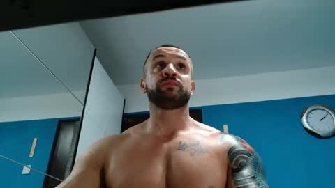 Snapshot of tridentmuscles chatting on 01/31/25, 12:07 tridentmuscles online show from 01/31/25, 12:07