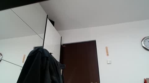 Snapshot of tridentmuscles chatting on 10/29/25, 09:11 tridentmuscles online show from 10/29/25, 09:11