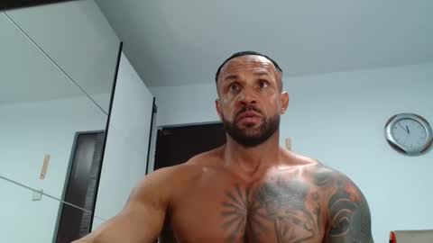 Snapshot of tridentmuscles chatting on 11/15/25, 09:54 tridentmuscles online show from 11/15/25, 09:54